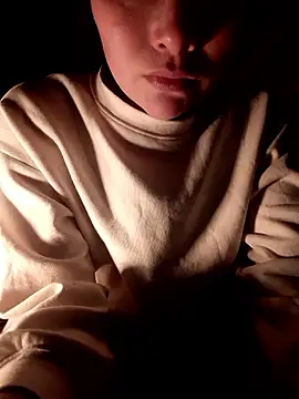 Snapshot of oh-july chatting on January 9, 2026, 3:52 pm oh-july online show from January 9, 2026, 3:52 pm