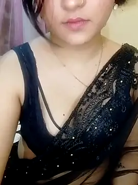 Saumyy online show from April 18, 2026, 7:58 pm