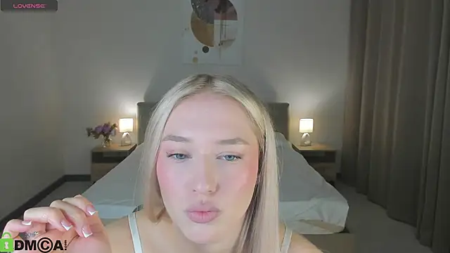 Snapshot of ChloeAlba chatting on January 19, 2026, 4:05 am ChloeAlba online show from January 19, 2026, 4:05 am