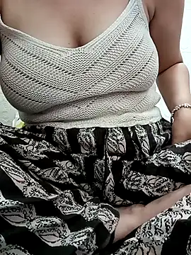 Snapshot of ShamaParvin chatting on February 12, 2026, 4:51 pm ShamaParvin online show from February 12, 2026, 4:51 pm