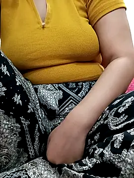 Snapshot of ShamaParvin chatting on February 5, 2026, 2:57 pm ShamaParvin online show from February 5, 2026, 2:57 pm