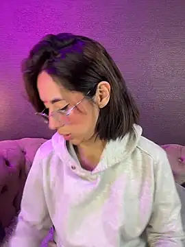 Snapshot of luna_gv chatting on March 4, 2026, 10:12 am luna gv online show from March 4, 2026, 10:12 am