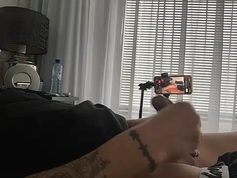 Snapshot of friemeldepiemel chatting on February 13, 2026, 2:39 pm friemeldepiemel online show from February 13, 2026, 2:39 pm