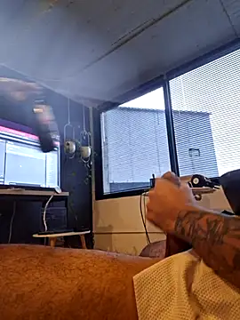  keylafisher  online show from March 5, 2026, 11:10 pm