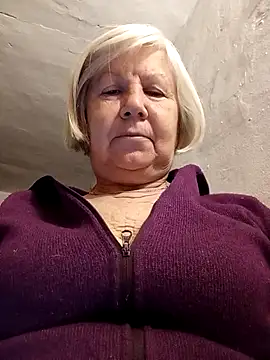 Snapshot of KlaudiaDarling chatting on January 11, 2026, 3:02 am KlaudiaDarling online show from January 11, 2026, 3:02 am