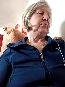 Snapshot of KlaudiaDarling chatting on February 27, 2026, 8:14 am KlaudiaDarling online show from February 27, 2026, 8:14 am