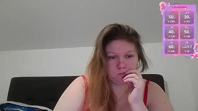 Snapshot of lina_99_ chatting on April 2, 2026, 5:36 am lina 99 online show from April 2, 2026, 5:36 am