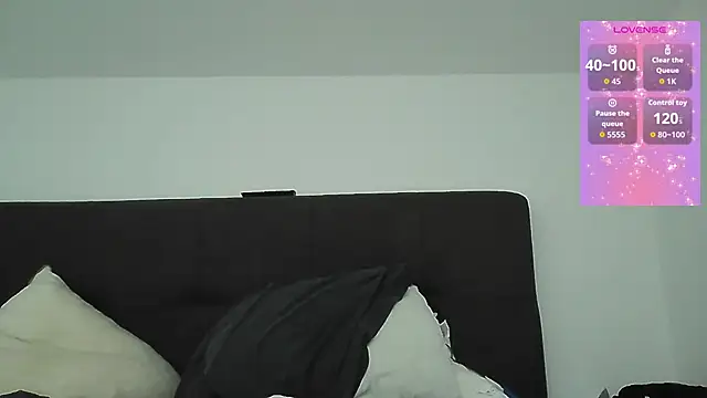 Snapshot of lina_99_ chatting on April 16, 2026, 5:52 am lina 99 online show from April 16, 2026, 5:52 am