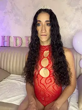 Snapshot of LunaDupont chatting on February 5, 2026, 8:59 pm LunaDupont online show from February 5, 2026, 8:59 pm