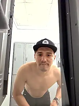 HoofedCylinder online show from April 14, 2026, 3:11 am