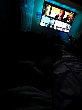 HoofedCylinder online show from March 19, 2026, 6:13 am