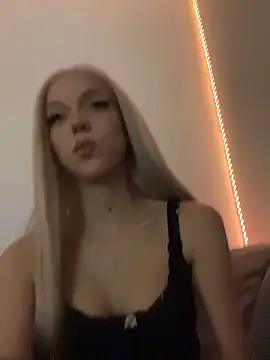 MiaTamara online show from January 17, 2026, 7:06 pm