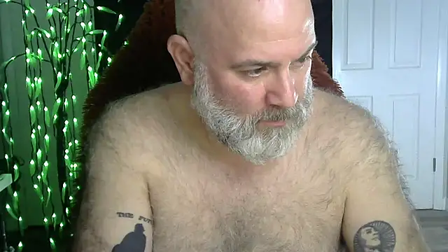 XJJ77x online show from January 7, 2026, 4:39 am