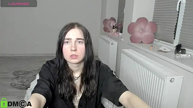 KrissLimada online show from April 23, 2026, 8:43 pm