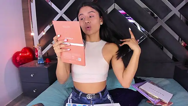 melody  sweet  online show from February 2, 2026, 8:08 pm