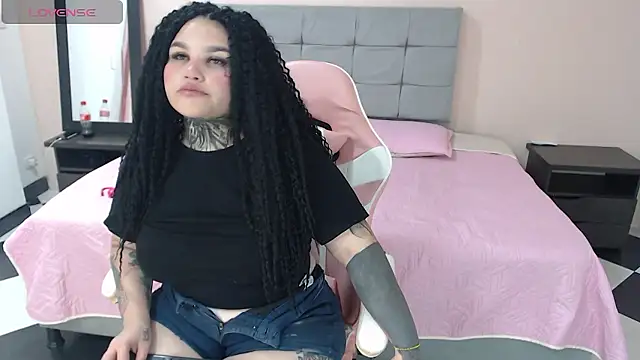 Abby Hiiltoon online show from January 14, 2026, 4:38 am