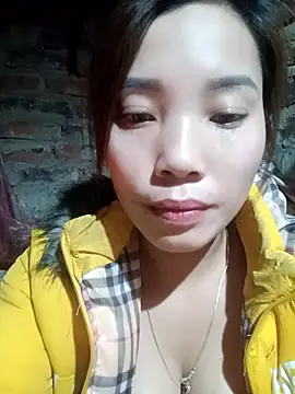 yeutinh00 online show from January 6, 2026, 7:12 am