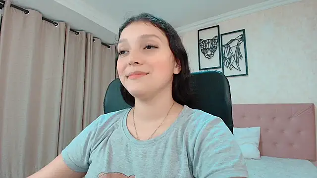 littlemolly walcott online show from May 6, 2026, 1:09 am