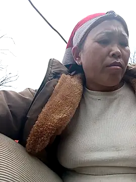 dakota-kis online show from February 17, 2026, 4:32 am