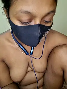 Snapshot of sumi_couele18 chatting on July 20, 2026, 6:43 pm sumi couele18 online show from July 20, 2026, 6:43 pm