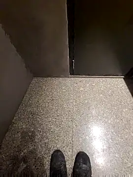 jerryrooh69 online show from March 5, 2026, 5:48 am