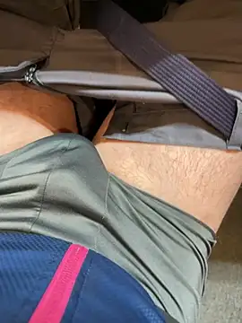 Snapshot of rasuku2025 chatting on February 19, 2026, 1:52 pm rasuku2025 online show from February 19, 2026, 1:52 pm