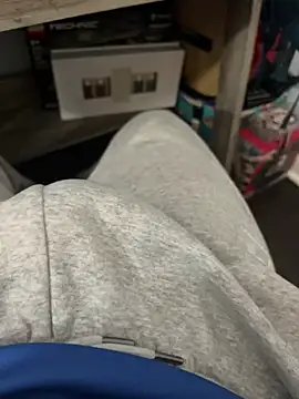 Snapshot of elpapigrande12 chatting on February 17, 2026, 3:37 am elpapigrande12 online show from February 17, 2026, 3:37 am