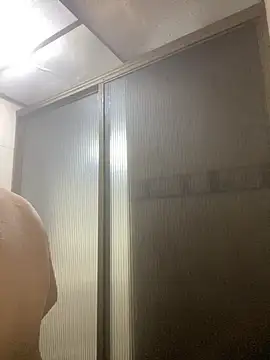 Scarlet auraa online show from April 16, 2026, 8:53 pm