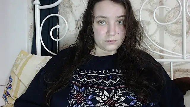 Snapshot of AmazingAllice chatting on February 8, 2026, 2:59 pm AmazingAllice online show from February 8, 2026, 2:59 pm
