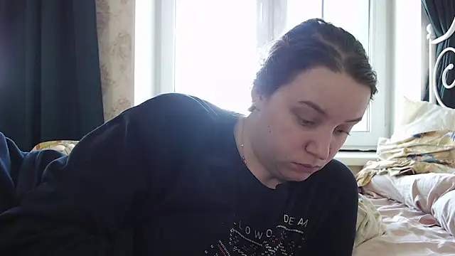 Snapshot of AmazingAllice chatting on March 6, 2026, 1:28 pm AmazingAllice online show from March 6, 2026, 1:28 pm