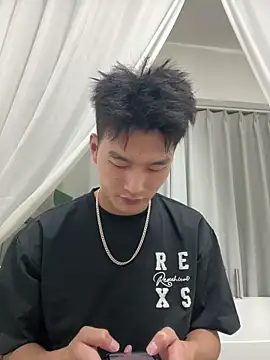 nanda108520 online show from March 26, 2026, 3:43 pm