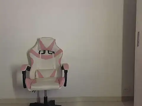 Snapshot of Daphne_Grayy chatting on February 26, 2026, 12:27 pm Daphne Grayy online show from February 26, 2026, 12:27 pm