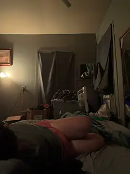 Bigbrowneyes25 online show from April 17, 2026, 3:53 am