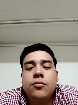 Snapshot of Yosoyelmismo-6737 chatting on January 18, 2026, 10:57 pm Yosoyelmismo-6737 online show from January 18, 2026, 10:57 pm