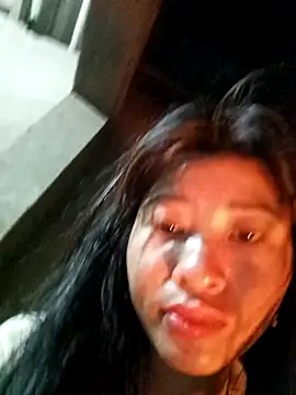 Snapshot of Hiniyk2 chatting on February 28, 2026, 11:26 pm Hiniyk2 online show from February 28, 2026, 11:26 pm