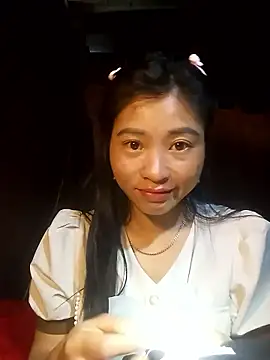 Snapshot of Hiniyk2 chatting on January 17, 2026, 1:47 pm Hiniyk2 online show from January 17, 2026, 1:47 pm