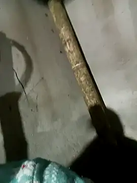 Snapshot of Hiniyk2 chatting on February 1, 2026, 1:42 pm Hiniyk2 online show from February 1, 2026, 1:42 pm