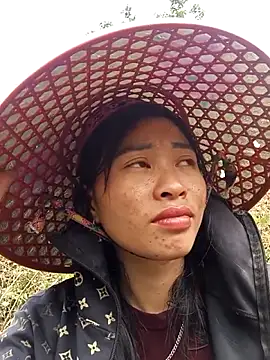 Hiniyk2 online show from April 4, 2026, 3:02 am