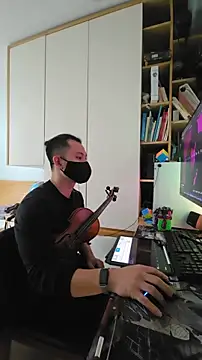 Snapshot of OnlyHand9x chatting on February 10, 2026, 6:12 am OnlyHand9x online show from February 10, 2026, 6:12 am