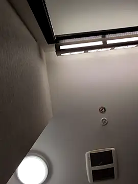 hellyeayea6969 online show from March 13, 2026, 6:07 am