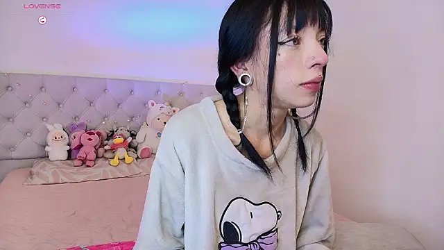 Diamond  cherry69 online show from March 6, 2026, 3:29 pm