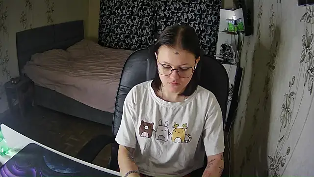 Withbeautyeyes online show from January 18, 2026, 2:09 pm