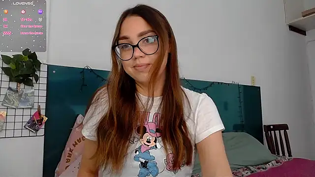 Snapshot of NebulaHavenn chatting on February 20, 2026, 6:32 pm NebulaHavenn online show from February 20, 2026, 6:32 pm