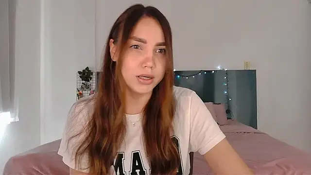 Snapshot of NebulaHavenn chatting on February 4, 2026, 5:30 pm NebulaHavenn online show from February 4, 2026, 5:30 pm