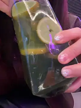 ZJbaby online show from April 6, 2026, 1:45 pm