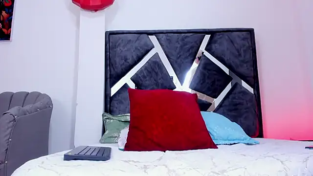 Liam saint online show from January 11, 2026, 1:07 pm