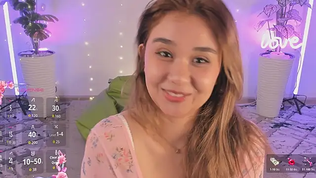 Snapshot of larabae chatting on February 10, 2026, 8:30 pm larabae online show from February 10, 2026, 8:30 pm