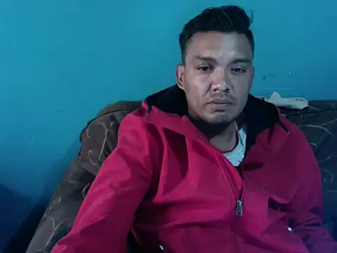 Snapshot of latinomoreno95 chatting on February 17, 2026, 9:45 pm latinomoreno95 online show from February 17, 2026, 9:45 pm