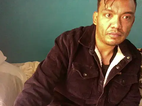 Snapshot of latinomoreno95 chatting on January 13, 2026, 9:19 pm latinomoreno95 online show from January 13, 2026, 9:19 pm