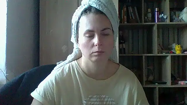 VikiLove765 online show from March 2, 2026, 5:19 am